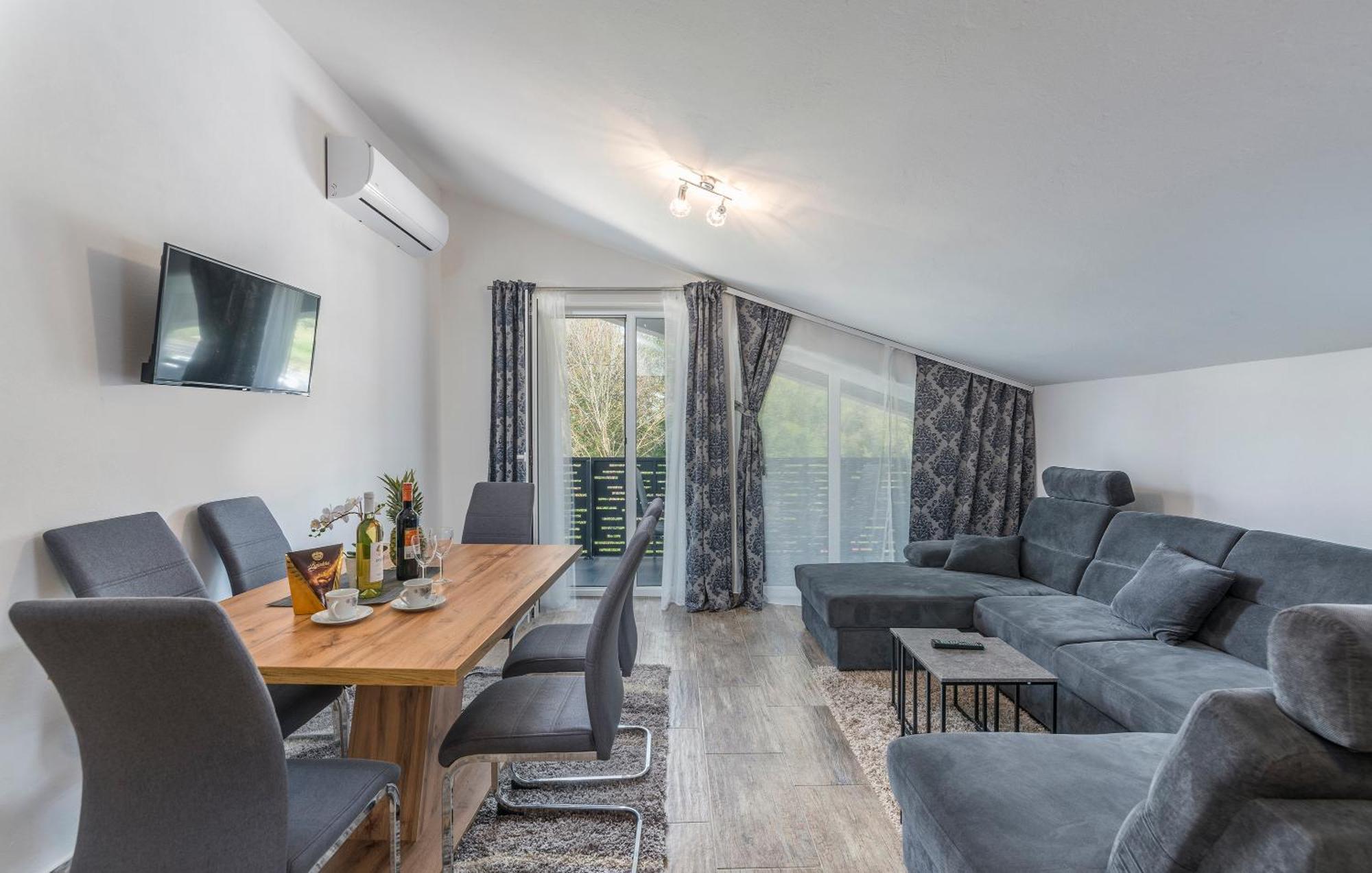 Apartmani Natalija โปเรช ห้อง รูปภาพ