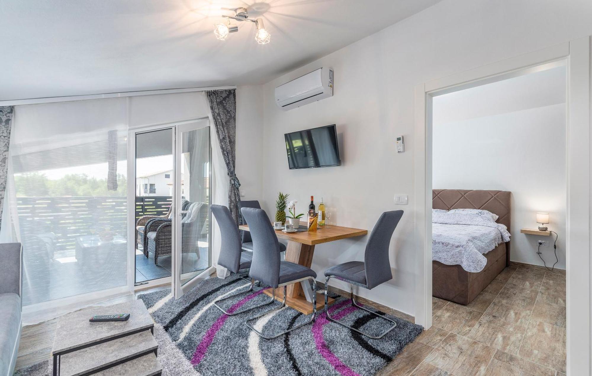 Apartmani Natalija โปเรช ห้อง รูปภาพ